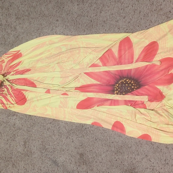 Floral Yellow Maxi Dress - Picture 7 of 13